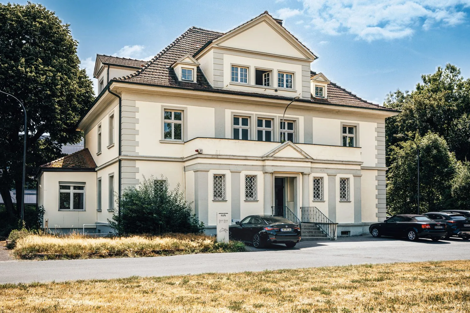 Kanzleigebäude der R & F Steuerberatung in Neunkirchen, Peter-Neuber-Allee